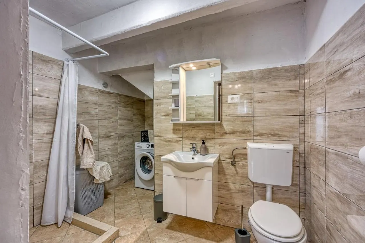 Holiday House Orbanic Modrušani Κροατία