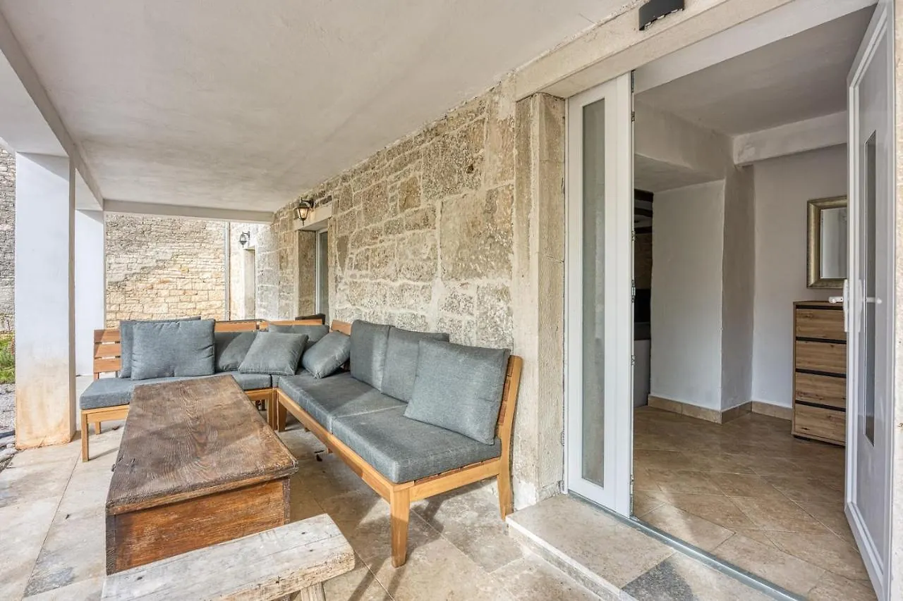 Holiday House Orbanic Modrušani